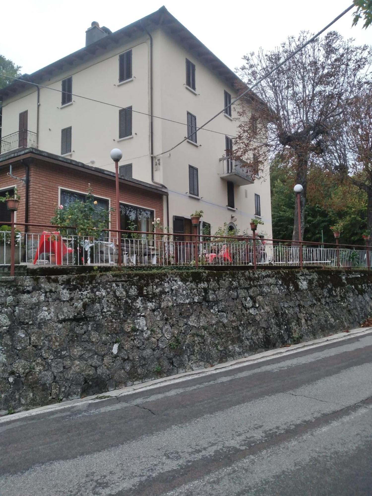 Casa Mirtillo Lizzano In Belvedere Exterior foto